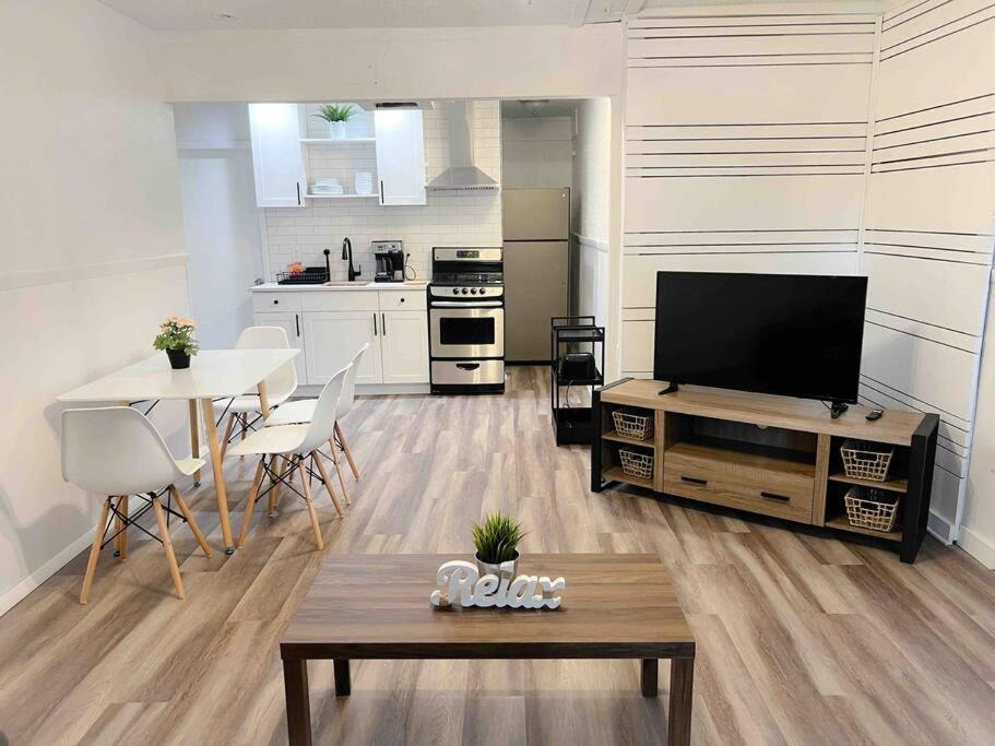 Sparkling Guest Home 2 Bedroom-15 Minutes To Clearwater Beach المظهر الخارجي الصورة